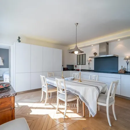 Luxury Trocadero Tranquility 1br By Airsuite Apartment