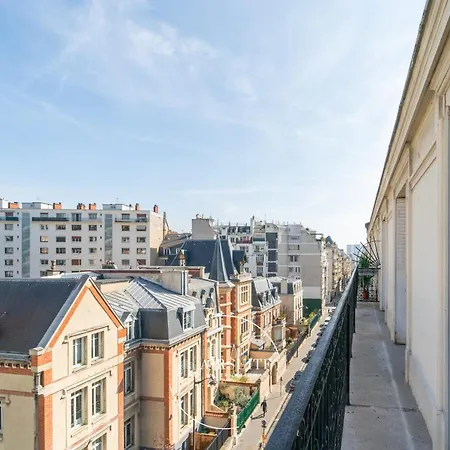Luxury Trocadero Tranquility 1br By Airsuite Apartment *