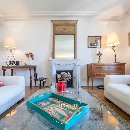 Luxury Trocadero Tranquility 1br By Airsuite